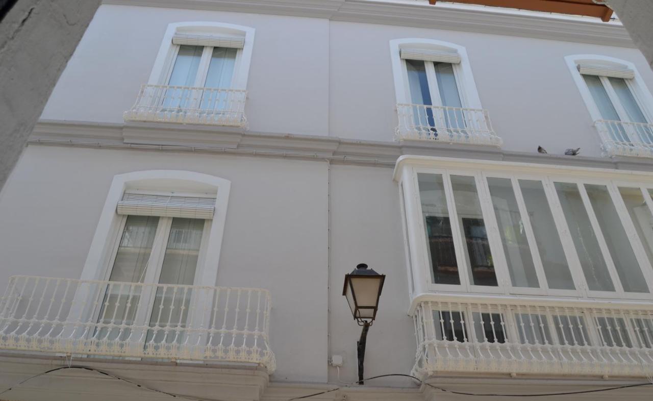 Apartamento Lupa กาดิซ ภายนอก รูปภาพ